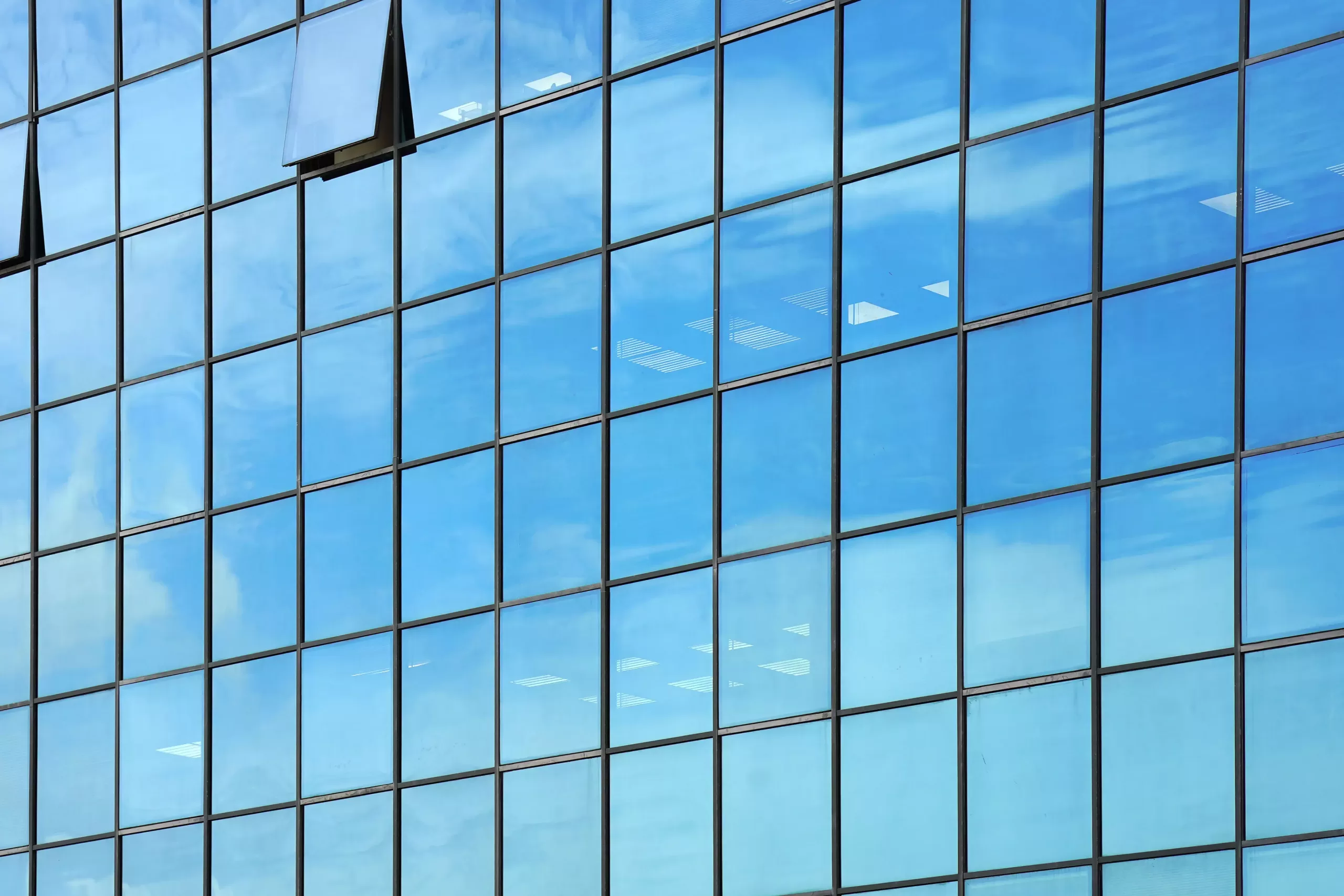 fachadas de cristal Perito judicial Cáceres